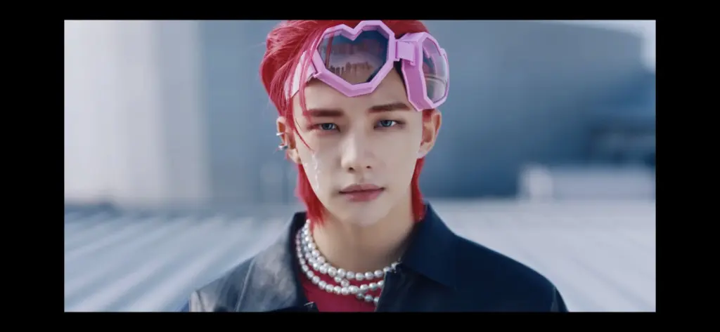 9998E5FA-9B1B-40C0-942E-